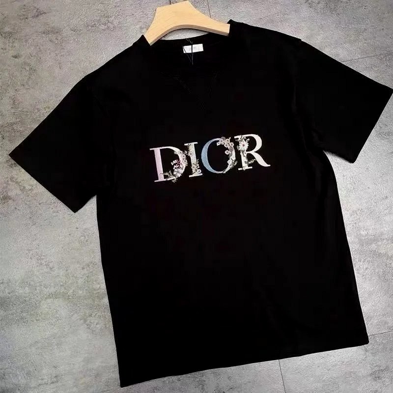 Dior Black Distressed-Logo Tee Review: The Listing's Only Performance Claim Is Breathability, So We Timed the Drying at $4.33